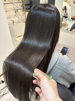 エミュスト(Emuest)&nbsp;髪質改善　ストレート　韓国ヘア　レイヤーカット