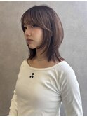 ミディアム　くびれ　レイヤーカット　r