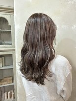 エイミーバイアフロート(amie  by afloat)&nbsp;ハイライトでつくる透明感カラー◎