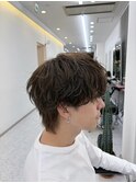 メンズセンターパートニュアンスパーマ韓国ヘアフェザーショー