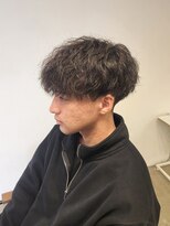 ニアウ 伊勢崎連取店(Niau)&nbsp;MEN’S HAIR/サーフカール/刈り上げセンターパート/ツイスト