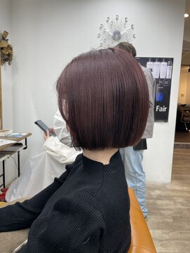 ルチナ 秦野(Lucina) ボブ/内巻きボブ/丸みボブ/ピンク/ダブルカラー