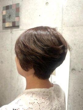 美容室 ル クラージュ 軽めショートボブ