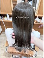 スイート ヘアデザイン(Suite HAIR DESIGN)&nbsp;オリーブグレージュ 【stylist：Yumi】