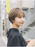 ショート　ショートボブ　ハイライトカラー　縮毛矯正　夏