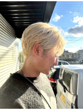 アルティザン(artisan) ブロンドセンターパート