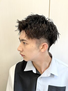 ヘアーアンドグルーミング ヨシザワインク(HAIR&GROOMING YOSHIZAWA Inc.) ツイスパ刈り上げショートアップバング
