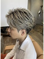 コーディー(Kody) 毛流れショート/ハイライト/ツーブロック