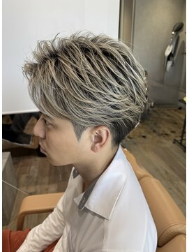 コーディー(Kody) 毛流れショート/ハイライト/ツーブロック