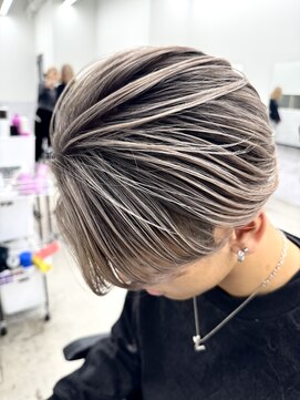 エゴル オム 名古屋栄(ENGOL homme) グレージュバレイヤージュ/ハイトーンカラー