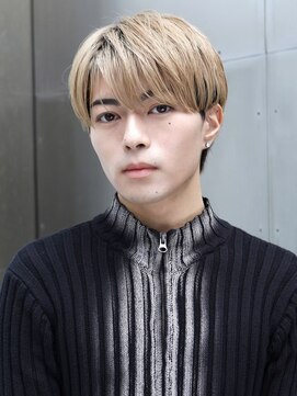 リタバイクロト(LITA by KUROT) 那覇/刈り上げセンターパート/波巻きツイストスパイラル