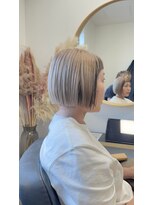 ハイク(HYKE)&nbsp;ダークフェイスフレーミング×切りっぱなしボブ