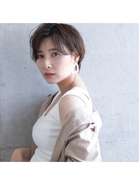 アニータバイガネイシャ(Aujua anita by ganesha) 朝楽☆おしゃショート#髪質改善#長浜#ブリーチ#ダブルカラー