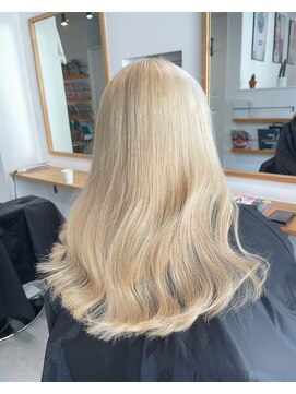 オーストヘアーベンヌ(Aust hair Bennu) ホワイトブロンド♪