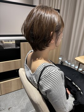 ハナレ(HANARE) 耳かけショートボブ