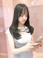 セシル(SECYL) 【Mika】ハッシュレイヤー　レイヤーカット　韓国　オリーブ