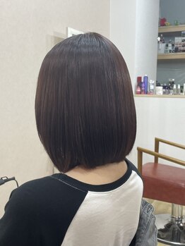 メイビー(MAYBE.)の写真/【小樽/駐車場1台分有】毛先まで潤う酸性ストレートの取り扱いあり◎ダメージレスな施術で美髪&艶髪へ♪