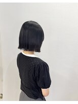 シーバイトリコ 市川(SEA by tricot) 艶感ストレートのコンパクトミニボブ