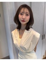 ヴィヴィッド オモテサンドウ(ViViD omotesando)&nbsp;20代　30代　レイヤーカット　くびれヘア　ミディアムボブ