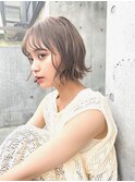 ハイトーングレージュ