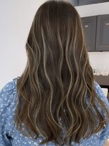 ヨロ 小岩(YOLO) ハイライトカラーミルクティーベージュケアブリーチダブルカラー