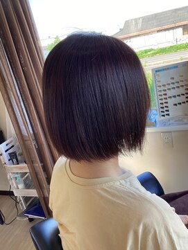 コアフィールフィス(COIFFURE fils) 新規お得クーポンあり【見附 今町】前下がりスタイル