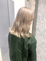 グラッジ 池袋(GLADGE)&nbsp;ミルクティーカラー　ブリーチ　ケアブリーチ　ダブルカラー