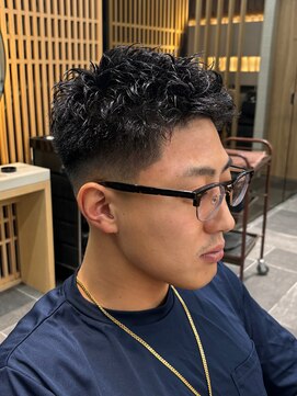 ラテ 渋谷(LATTE) ピンパーマ×スキンフェード