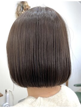 フー バイ セリナ(Fuu.by serina) ベージュボブ