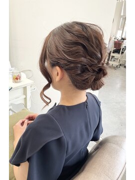 イルヘアーガーデン(illu hair GARDEN) 結婚式お呼ばれスタイル♪