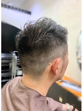 レイエレガンス(Rei Elegance) クセをいかしたスタイル