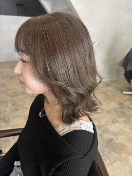 ラボアン 梅田店(lab.em.) オリーブベージュ×ボブスタイル