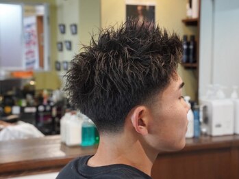 アパッシュ 東光店(Apache)の写真/ビジネスシーン、プライベートシーンでメリハリのあるスタイルもお任せ。クラシックなスタイルも人気。