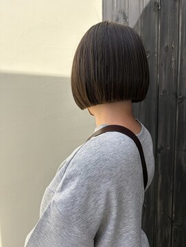 アオトソラ コンパクトなミニボブ