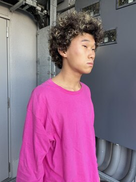 ブロック ジャポン(bloc japon) メンズアフロ ポイントブリーチ ハードパーマ/池田佑輔