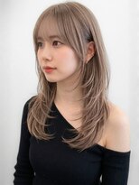 ユニバイリサ 天神大名店(uni by risa) レイヤーカット ミルクティーベージュ 20代 顔周りカット