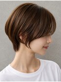ショートレイヤー 顔周りレイヤー カーキアッシュ