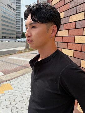 グラット(grAt) 【森】色気を纏うウェットセンターパート