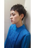 イノセントな黒髪ベリーショート