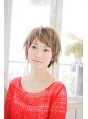 カジュアルショートパーマスタイル