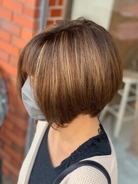 アークスヘアー 大人かわいい☆小顔リップライン丸みショート