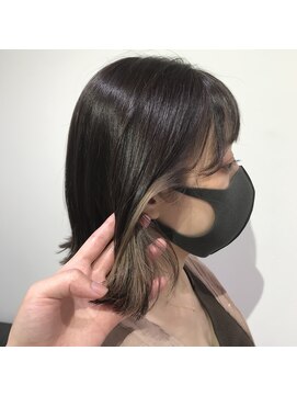 アッシュ 吉祥寺店(Ash) ベージュイヤリングカラー