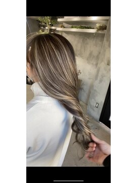 アポロ 横浜駅店(apollo) ハイライトバレイヤージュダブルカラーミルクティーベージュ