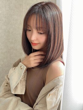 フレームプラス なんば駅前店(FRAME+) ベージュカラーシースルー前髪ヨシンモリ美髪ストレートヘア艶髪