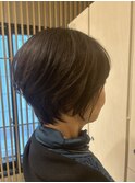 ショートボブ