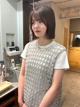 アルク(alku) ボブヘアアレンジオリーブグレージュ