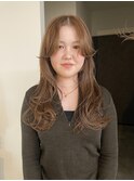 ベージュブラウンとロングレイヤー/松葉優