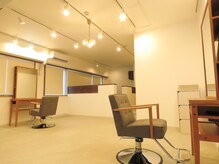 ナチュラヘアクラフト(natural hair craft)の雰囲気（ゆったりと落ち着いた雰囲気の店内で過ごせるプライベートサロン）