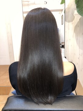 アコンプリッシュ 代官山 恵比寿(accomplish) プラチナミネコラ