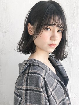 ルティア 池袋(Lutia) シースルーバング ベース型 小顔 外はねボブ
